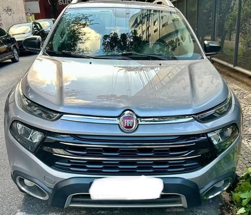 FIAT TORO 2.0 16V TURBO DIESEL VOLCANO 4WD AT9 FIAT TORO 2.0 16V TURBO DIESEL VOLCANO 4WD AT9